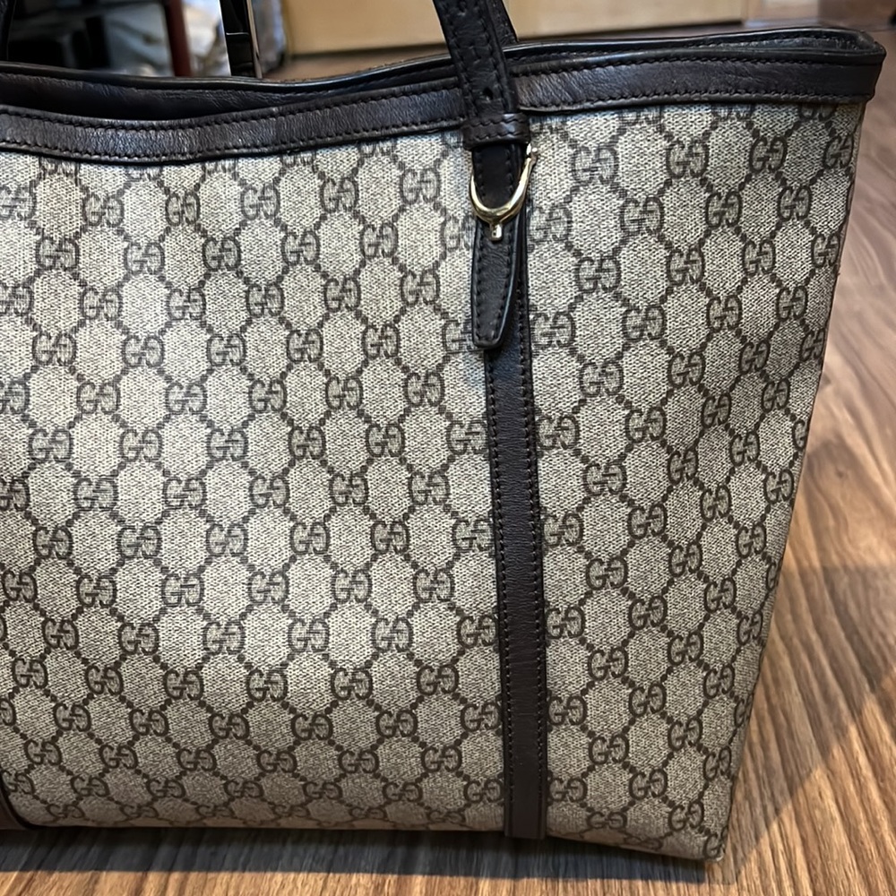 A21- 💯 % authentic Gucci shoulder bag - Picture 7 of 16